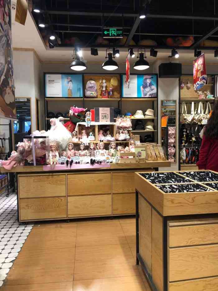 the green party(龙湖金沙天街店)-"每次小朋友都回来这里.