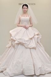 点击看大图 -Bridal Queen·婚纱女皇