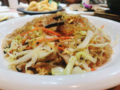 炒凤凰斜鹅粉-百年银屏蚝烙·潮汕菜·非遗(乐山店)