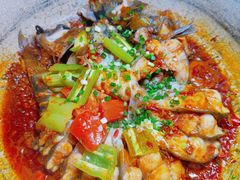 -刘姐啤酒鱼民族演艺餐厅(西街总店)