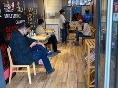 等位区-尊宝比萨(奥山世纪城店)