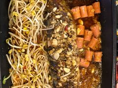 -川渝窈妹纸包鱼·齐齐哈尔烤肉