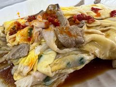 猪肝瘦肉蛋肠粉-飞龙早餐档