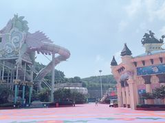 -平湖九龙山乐满地水上乐园