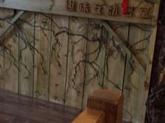 -MAX伯爵趣味互动密室逃脱(大坪D馆店)