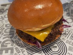 -TRIPS BURGER(大钟寺店)