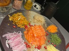 黑松露捞起三文鱼-小炳胜(卓悦中心店)