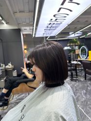 -藤野造型•烫染专业店