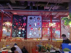 -嗨内嗨外自助火锅餐厅体验馆