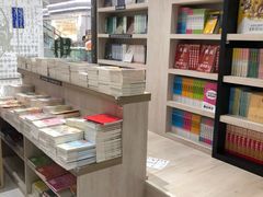 -钟书阁(群光广场店)