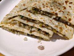 冷饭加肉麦饼-荣家小吃(紫阳街店)