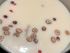 -尚尚仙·酸汤猪手·猪肚鸡火锅(华联万柳购物中心店)