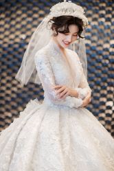 -艾米丽婚纱礼服