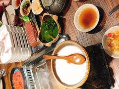 -老牌坊云南鱼豆花火锅(嵩山店)