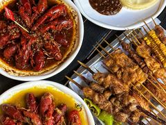 -霸气大叔干锅鸭头·龙虾烧烤·川菜·赛事直播(三里屯店)
