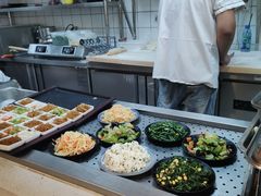 自助取餐区-和众大油条(维明路店)