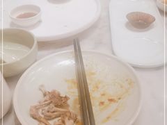 -蝴蝶里·粤菜·点心(滨江龙湖店)