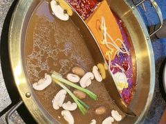 -小天鹅火锅·一线江景洪鼎旗舰店(洪崖洞店)