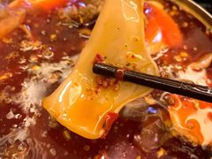 -黄潇洒老火锅(九眼桥宏济巷店)