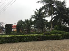 -万绿园