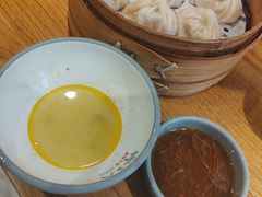 -馋三尺蟹粉小笼(人民广场店)