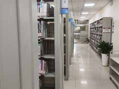 -石景山区图书馆(八角南路)