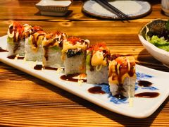 牛油果三文鱼卷-和蕴日本料理