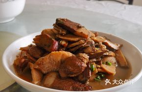 Braised Pork with Asparagus