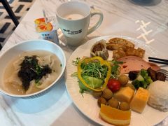 -希尔顿欢朋酒店自助餐