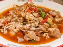 自贡鲜椒仔姜牛蛙-破三川·新川菜(静安大融城店)