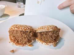 烧饼-四季民福烤鸭店(外滩外白渡桥店)