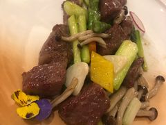 芦笋炒和牛粒-酌宴府The China Club·广州万富希尔顿酒店(云城东路店)