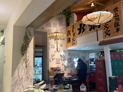 -毛辣果·贵州红酸汤牛肉火锅(西单店)
