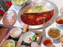 -卤校长重庆火锅(国兴店)