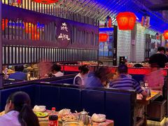 -山河屯铁锅炖·非遗东北菜(南山店)