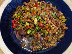 老坛酱椒焖鸡杂-井水小厨·湘菜(活力广场店)