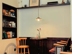-Café Monson