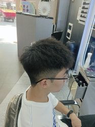 -D.G造型·烫发染发接发