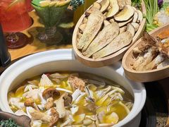 -菌彩云南野生菌火锅(新亚洲店)