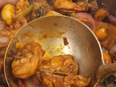 -胡须佬鸡煲四季火锅店(石厦西村直营店)