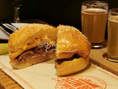 薯条汉堡-悠航SLOWBOAT(三里屯店)