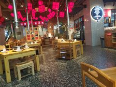 大堂-么肆烤肉·中式自助·烤肉大排档(街道口季佳PAI店)