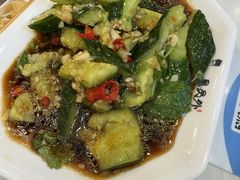 -鲁员外地锅鸡地锅鱼(古墩路店)