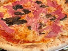 意大利熏火腿和蘑菇披萨-IL TEATRO 精品意大利餐厅