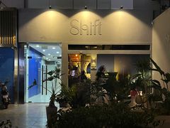 -Shift cocktail bar鸡尾酒吧