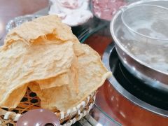 -闽粤一牛潮汕牛肉火锅