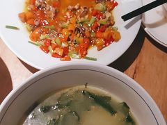 -聚鑫朋酸菜肥肠(文艺路口店)