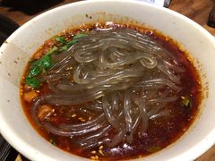 万记特色酸辣粉-万记麻辣烫国展总店