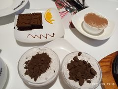 -爱丽丝牛排西餐厅(光谷步行街店)