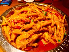 鸡爪煲-胖哥俩肉蟹煲(湖滨银泰in77店)